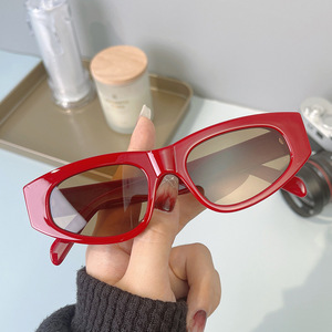 Gafas de Sol de moda <span class=keywords><strong>2022</strong></span> para mujer, gafas de sol de diseñador de sombra Vintage de lujo, de tamaño pequeño gafas de sol, gafas cuadradas para hombre - Product Image 1