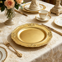 Assiettes de présentation de luxe dorées Wojia 13 pouces, bord festonné perlé, revêtement poudré, assiette en plastique gaufré pour décoration de table de mariage et de banquet