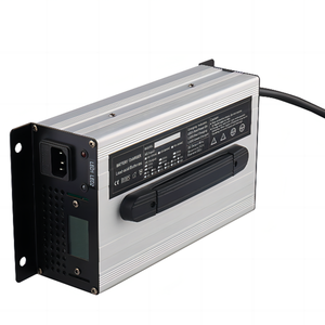 1200W 3s 4s 12 volts 12.6v 14.6v 45a 50a li-ion lifepo4 <span class=keywords><strong>chargeur</strong></span> de <span class=keywords><strong>batterie</strong></span> pour camions RV Karavan <span class=keywords><strong>camping</strong></span>-<span class=keywords><strong>car</strong></span> caravane hors route RV - Product Image 2