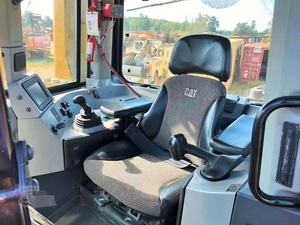 Nuevo Modelo, Último Modelo Usado, Bulldozer Cat D9T, Motor Cummins de 306KW con Bomba, Rodamientos y Caja de Cambios en Venta - Product Image 6