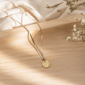 Collar con Colgante en Forma de H, Chapado en Oro, Cadena de Serpiente de Acero Inoxidable, Estilo Minimalista, Unisex, para Uso Diario - Product Image 5