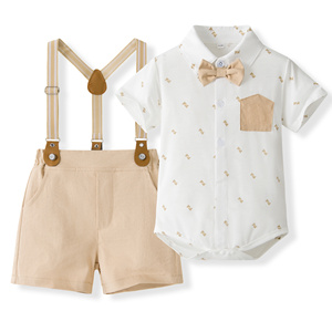 Catpapa Vente en gros Ensemble 3 pièces pour bébés garçons, style gentleman, comprenant Body imprimé triangle, Short à bretelles kaki et Nœud papillon, Tenue de baptême - Product Image 1