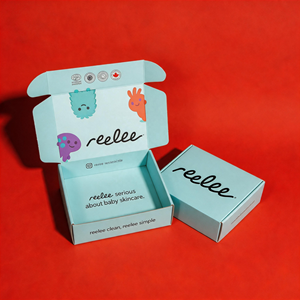 Boîte d'emballage personnalisée en carton recyclé bleu clair pour l'expédition <span class=keywords><strong>de</strong></span> produits <span class=keywords><strong>de</strong></span> soin pour bébés, crème pour peaux sensibles, huile biologique - Product Image 1