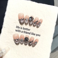 Nouveau produit lancé, perles de verre œil-de-chat lilas violettes, nœud papillon tridimensionnel, ongles press-on faits à la main
