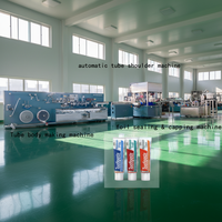 Machine automatique à grande vitesse pour la fabrication de tubes laminés