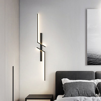 Maison moderne et minimaliste Grille de luxe Salon Tv Mur de fond, Led Chambre, Lampe murale de chevet