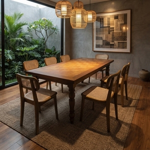 Ensemble de salle à manger en bois massif au style campagnard français, comprenant quatre chaises en rotin naturel au charme classique. - Product Image 6