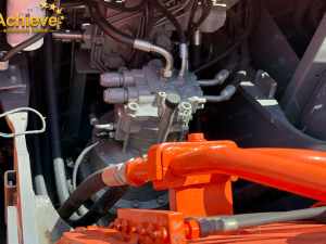 Escavatore Cingolato Usato <span class=keywords><strong>HITACHI</strong></span> ZX210 in Buone Condizioni, Motore Potente, Basse Ore di Lavoro - Product Image 6