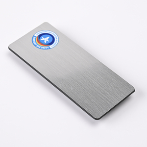 Vendita calda nome in bianco distintivo personalizzato in metallo dorato in alluminio sublimazione personale magnetico in metallo distintivo nome in metallo per uniforme scolastica - Product Image 3