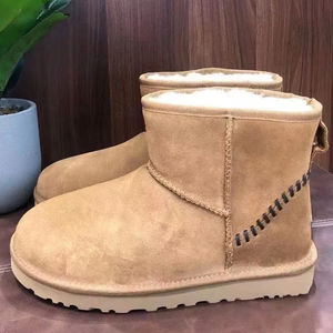 Bottes d'hiver en cuir pour hommes, personnalisées, de haute qualité, chaussures en laine, bottes de neige rétro chaudes et élégantes en tricot - Product Image 1