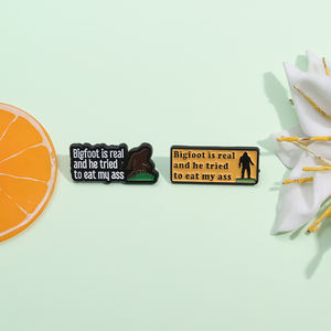 Broche de Aleación con Diseño de Frases Cortas de Pines Creative Fun para Ropa, Abrigos y Accesorios Versátiles, Pin de Esmalte - Product Image 2