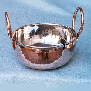 Plat rond en laiton avec poignées gravées pour la maison, les restaurants, les hôtels, les fêtes - Style vintage durable - Product Image 1