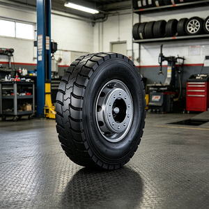 Pneu de camion haute performance 8.25R16-16PR sans chambre à air, radial, pour transport routier longue distance - Product Image 1