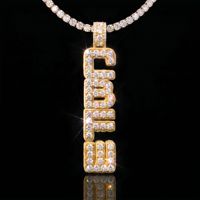 Pendentif Prénom Vertical Personnalisé Double Couche Lettres Gravées en Argent Sterling 925 avec Moissanite VVS Effet Givré – Collier Lettre