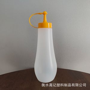 New O-type <b>squeeze</b> <b>bottle</b> with PE nozzle for ketchup, honey, cream, salad dressing, and oyster sauce. - Product Image 5