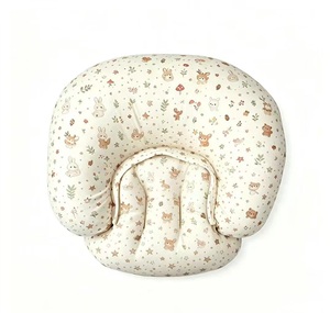 Coussin de berceau pour nourrissons axé sur le confort, avec coque amovible à fermeture éclair pratique pour soulager la pression sur le bras de la mère pendant l'allaitement - Product Image 1