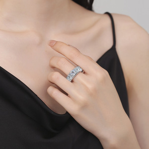 Vendita di Fabbrica: Anello Regolabile in Moissanite <span class=keywords><strong>D</strong></span> VVS1 GRA 0,5 Carati Taglio Rotondo, Design Vintage Raffinato per Coppie, Regalo per Innamorati - Product Image 2
