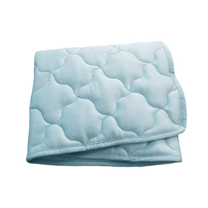 Groothandel IJs Zijde Koelmat voor Huisdieren voor de Zomer, Ademend Koelmatras voor Honden en Katten met Antislip Mesh Achterkant, OEM Beschikbaar - Product Image 3