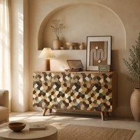 Buffet en bois massif design avec motif géométrique multicolore sur la porte, surface laquée pour les intérieurs d'hôtels et de maisons