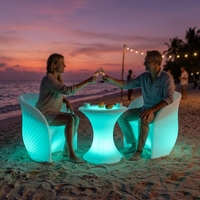 Table rectangulaire éclairée par LED avec chaises en forme de fleur de prunier, imperméable et durable, adaptée aux restaurants, terrasses, bars, KTV et clubs