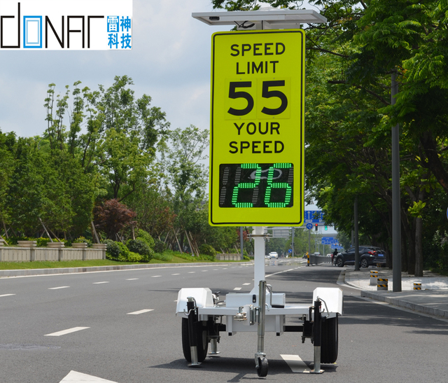 Movable Solar Powered Radar Speed Sign with Trailer Driver Feedback Sign