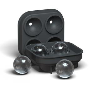 Moule à glaçons sphériques en silicone pour football avec couvercle - Product Image 1