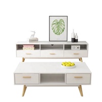 Meuble TV et table basse en bois de style nordique moderne, design classique et luxueux