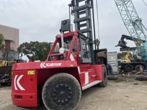 Montacargas Usado Kalmar de 30 Toneladas en Venta, en Perfectas Condiciones de Funcionamiento, Transpaleta Hidráulica Manual, Montacargas Diésel con Mástil de Tres Etapas - Product Image 5