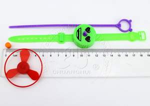 Jouet de montre soucoupe volante colorée, jouet soucoupe volante à tirer, <span class=keywords><strong>bonbons</strong></span> - Product Image 2
