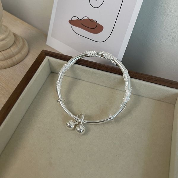 Pulsera bullidoso Bell