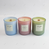 Échantillon gratuit 8oz 10 oz pots de bougies de luxe en verre parfumé de Noël avec couvercle et boîtes d'emballage pour la fabrication de bougies
