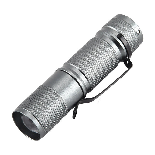 LED Zoomable Aluminum Alloy Flashlight with 500 Lumens IP44 Rated USB Rechargeable Night Light for Outdoor Camping Portable Use