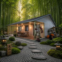 Cabane de vacances préfabriquée avec terrasse couverte, écran à persiennes et porte vitrée pour projet de location en ferme ou complexe hôtelier