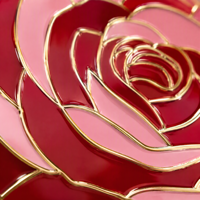 Épinglette personnalisée en émail dur motif rose, design botanique moderne et romantique, finition miroir lisse, plaqué or