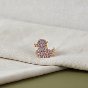 Design minimalista alla moda chiaro strass intarsiato 18K color oro <span class=keywords><strong>piccole</strong></span> dimensioni stile animale carino piccolo anatra spilla per le signore - Product Image 4