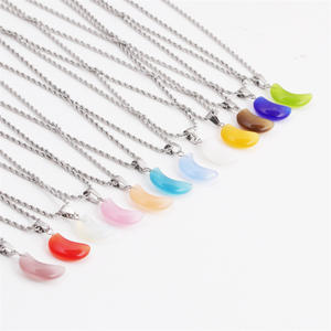 Collier en acier inoxydable avec pendentif lune en pierre naturelle colorée, bijou de mode pour usage quotidien - Product Image 1