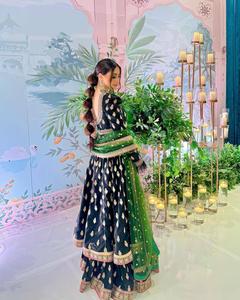 Nuevo Vestido de Fiesta de Diseño Moderno con Bordado Intenso y Lentejuelas, Estilo Anarkali con Dupatta para Mujeres y Niñas - Product Image 4