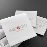 Étiquettes en tissu TPU personnalisées gaufrées, logo 3D en relief haute fréquence, étiquettes de vêtements, marquage de vêtements en PVC