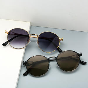Lunettes de soleil rétro rondes en métal, verres solaires hip-hop européens et américains, modèle de rue, bordure croisée, <span class=keywords><strong>film</strong></span> coloré, à la mode, 286, 2021 - Product Image 2
