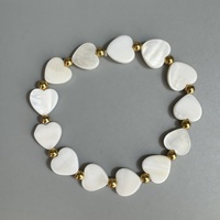 Bracelet en perles d'eau douce en forme de cœur, bijoux de poignet superposés en acier inoxydable pour femmes, cadeau