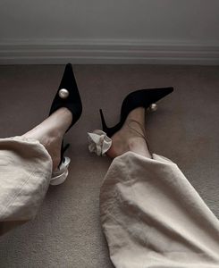 Zapatos de Tacón Alto Negros Elegantes y Modernos al por Mayor, Sandalias de Tacón Alto para Mujer con Perlas - Product Image 3