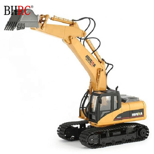 Camión Excavador de Control Remoto 1550 1/14 2.4G 15CH, Simulación Realista de Camión de Ingeniería con Agarre para Madera, Juguetes de Excavadora RC - Product Image 3
