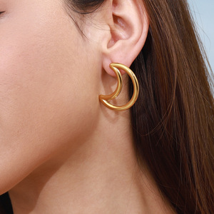 Boucles d'oreilles étoile et lune en acier inoxydable doré, forme géométrique, bijoux tendance pour femmes - Product Image 4