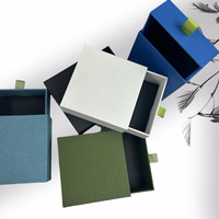 Boîte cadeau carrée en carton pour bijoux, emballage pour collier avec tiroir coulissant en papier