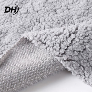 Prix de gros Tissu en velours bulle de cachemire granulé 130 g/m², velours épais, tissu polaire, tissu pour la fabrication de jouets - Product Image 2