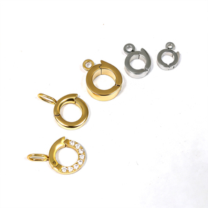 Ciondolo con Foro Largo Placcato Oro 18k con Zirconi, Perline Distanziatrici in Ottone, Chiusura <span class=keywords><strong>a</strong></span> Moschettone Robusta in Argento per Borsa e Cordino in Seta - Product Image 6