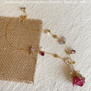 Collier pendentif fleur en résine, chaîne en or rose, bijoux de fête pour femmes, accessoire de mode - Product Image 1