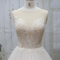 Robe de mariée blanche, nouveau style, Alibaba, vente en gros, robe de bal de mariage, 2020