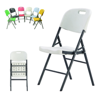Chaises pliantes en plastique blanc portables, contemporaines et économiques, pour le jardin, le camping, les loisirs, les événements scolaires et les parcs.