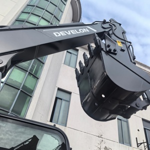 Develon Mini Excavator 8 Ton Orange And Black Track Mounted Construction Equipment - Product Image 2